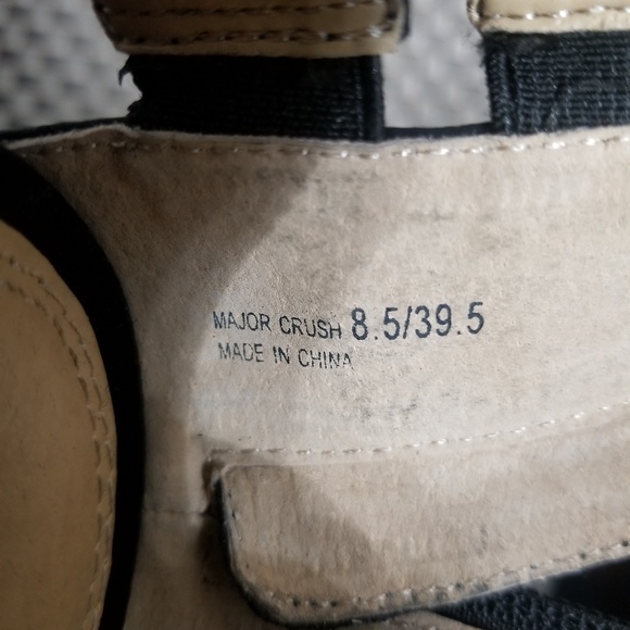 Chinese Laundry | Wedge 8.5 - Picture 6 of 6